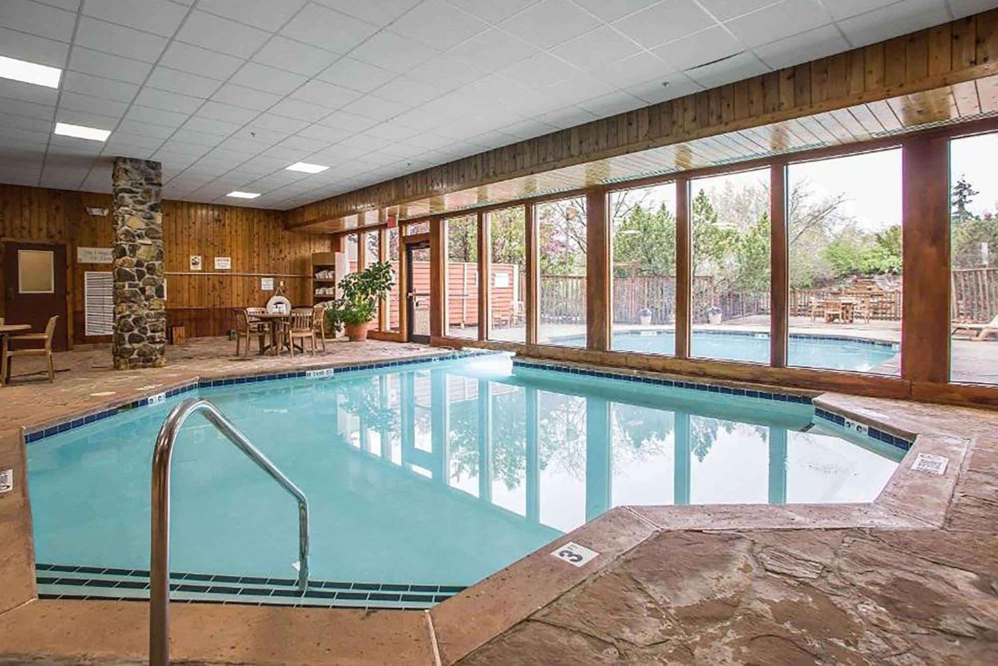 Howard Johnson By Wyndham Merrillville Eksteriør billede